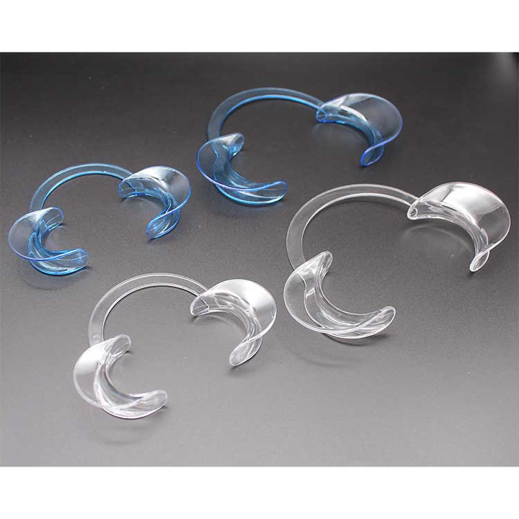 Teeth-retractor-1